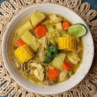 Sopa de Pollo