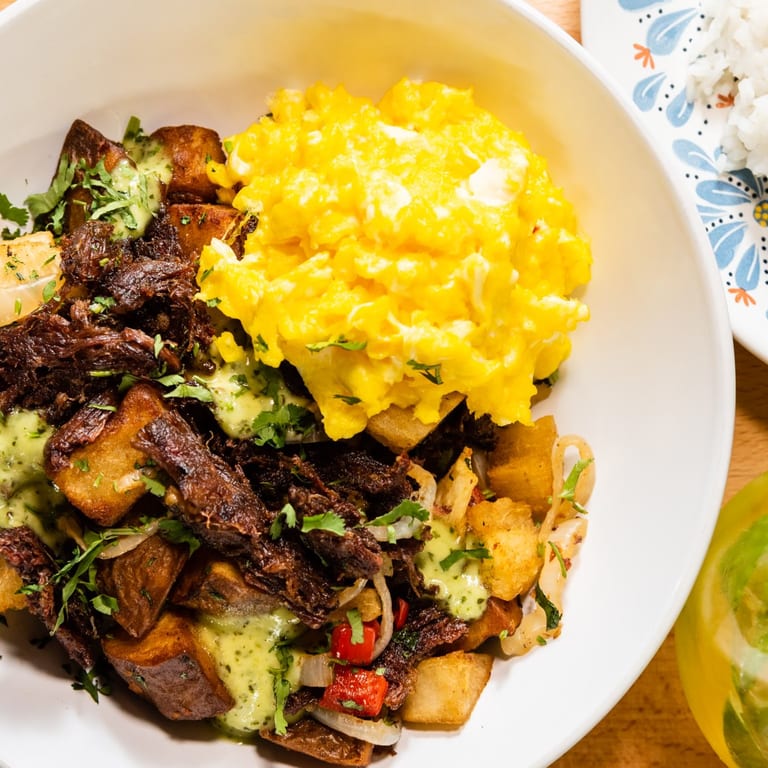 Savor Your Lunch with Us